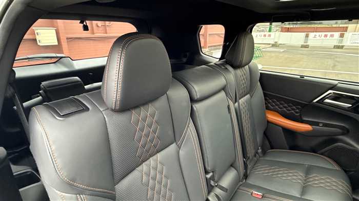 Mitsubishi OUTLANDER PHEV 2024 — фото 10 купить в Москве
