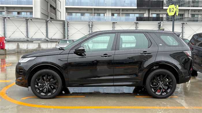 Land Rover Discovery Sport 2024 — фото 5 купить в Москве