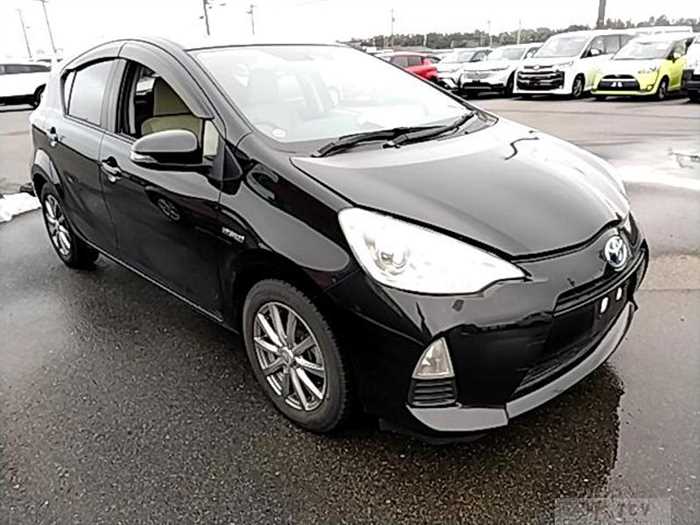 2013 Toyota AQUA