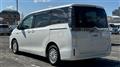2016 Toyota Voxy