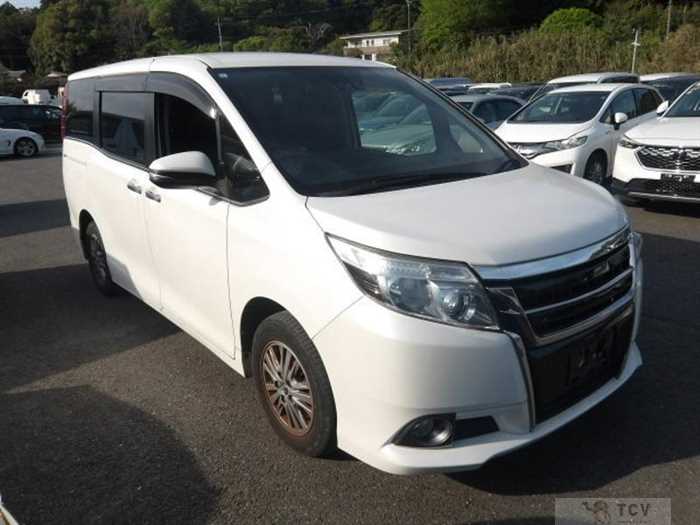 2017 Toyota Esquire