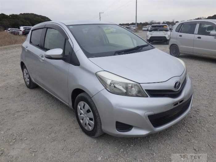 2013 Toyota Vitz