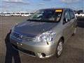2003 Toyota Raum