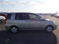 2003 Toyota Raum