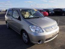 2003 Toyota Raum