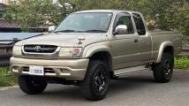 2004 Toyota Hilux