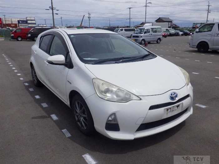 2013 Toyota AQUA