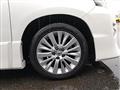 2013 Toyota Vellfire