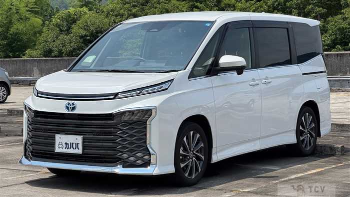 2025 Toyota Voxy