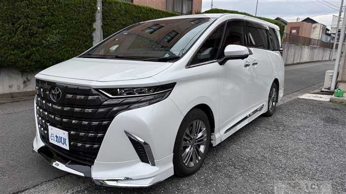 2025 Toyota Alphard