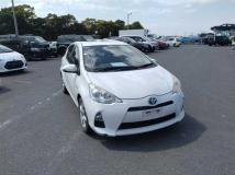 2013 Toyota AQUA