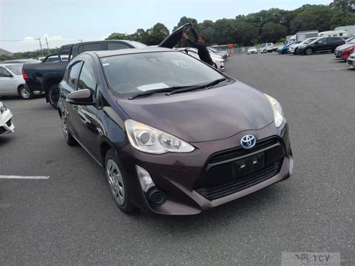 2016 Toyota AQUA