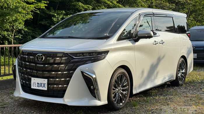 2025 Toyota Alphard