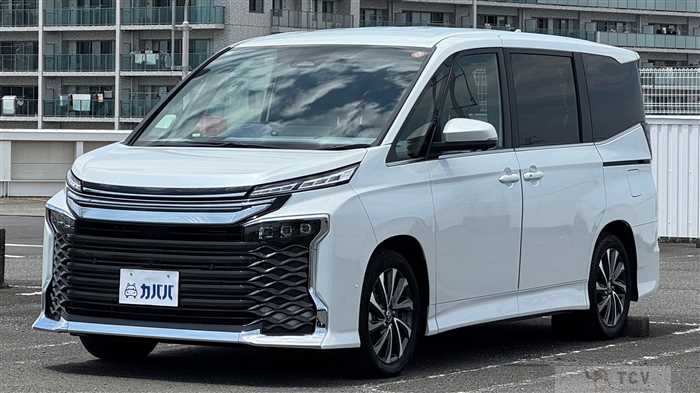 2025 Toyota Voxy
