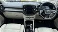 2022 Volvo XC40