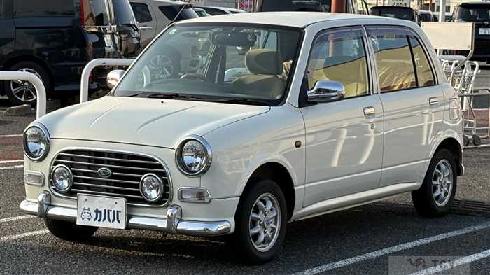 2001 Daihatsu Miragino