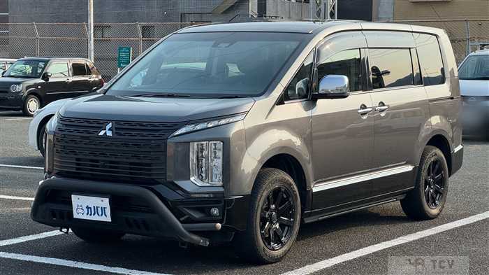 2021 Mitsubishi Delica D5