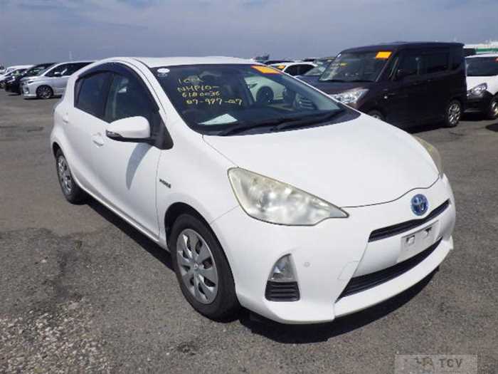 2013 Toyota AQUA