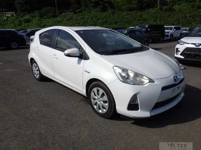 2013 Toyota AQUA