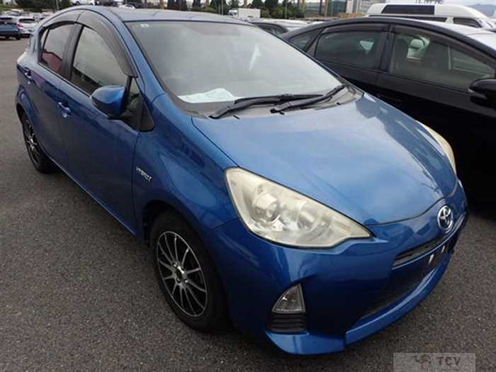 2013 Toyota AQUA
