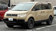2011 Mitsubishi Delica D5