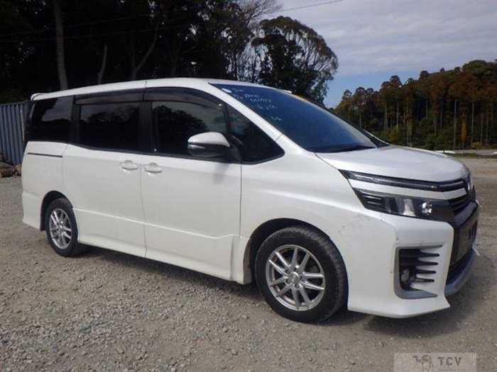 2014 Toyota Voxy