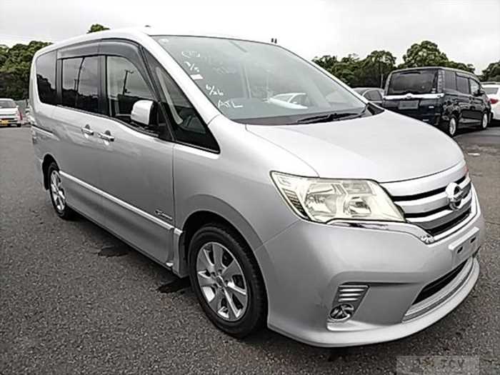 2013 Nissan Serena