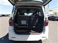 2013 Toyota Alphard