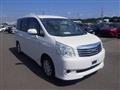 2012 Toyota Noah