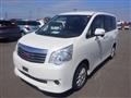 2012 Toyota Noah