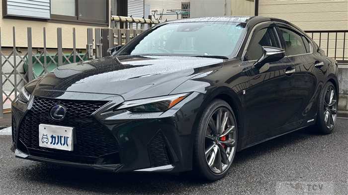 2021 Lexus IS