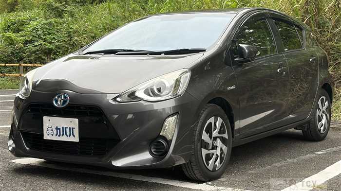 2013 Toyota AQUA