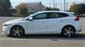 2016 Volvo V40