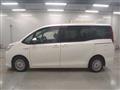 2015 Toyota Noah