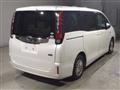 2014 Toyota Noah