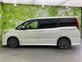 2016 Toyota Noah