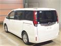2016 Toyota Noah