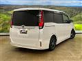 2016 Toyota Noah