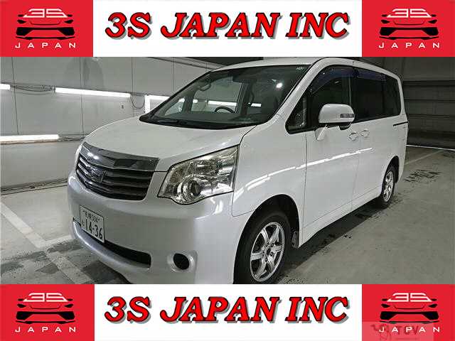 2011 Toyota Noah