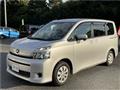 2013 Toyota Voxy
