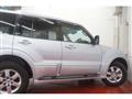 2006 Mitsubishi Pajero