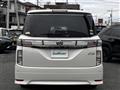 2016 Nissan Elgrand