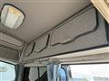2004 Toyota Grand Hiace