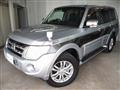 2012 Mitsubishi Pajero