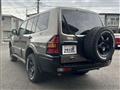 2004 Mitsubishi Pajero