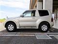 2006 Mitsubishi Pajero