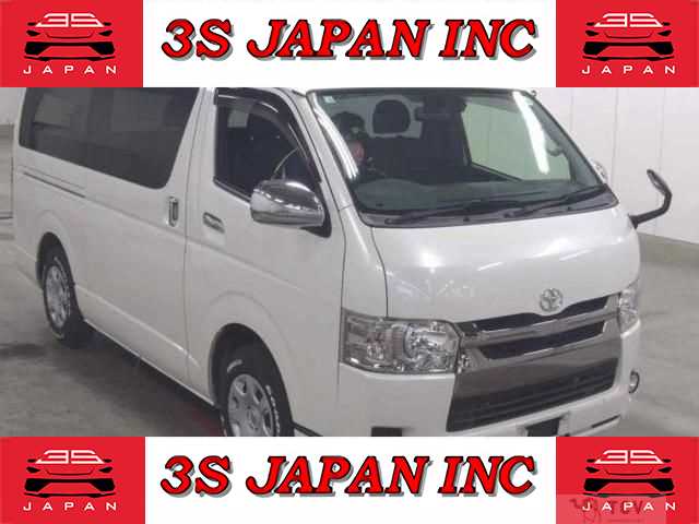 2015 Toyota Regiusace Van