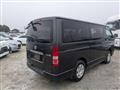 2004 Toyota Hiace Van