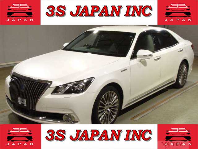 2013 Toyota Crown Majesta