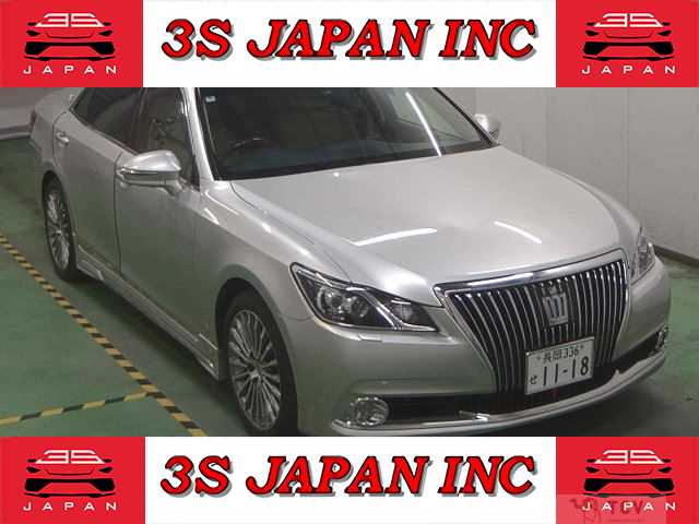 2014 Toyota Crown Majesta